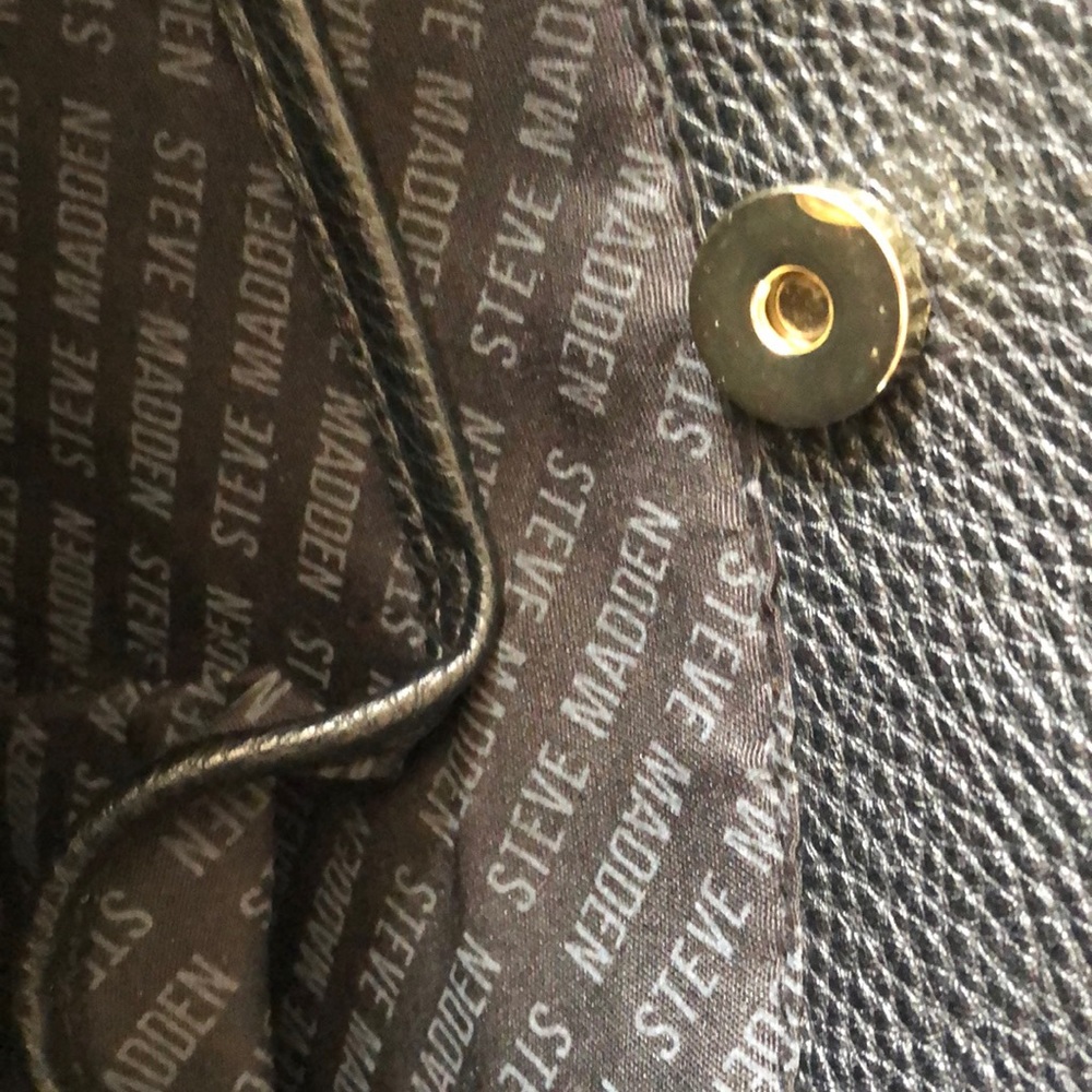 NWOT STEVE MADDEN Cross/Messenger bag (Vegan) - Picture 8 of 16